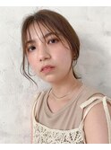 アッシュベージュ