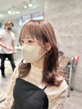 アンダーバーホワイト(_WHITE) 似合わせお顔周り