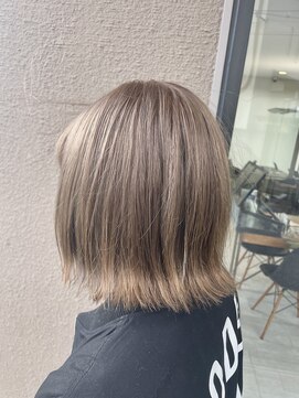 グラム 岡崎北店(gram) ミルクティーベージュ