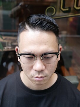 ローサムカットワークス(LOSOME CUT WORKS) フェードカット サイドパート