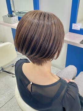 ミツボシ 本八幡(MITSUBOSHI) イメチェン/ホワイトグレージュ/美髪/細めハイライト[本八幡]