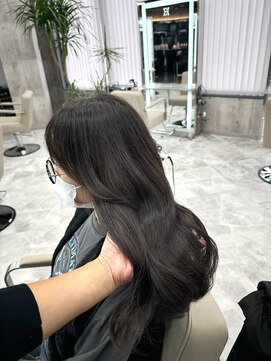 エヴァン(HEVIN) ☆7トーン☆ブリーチ無しカラーでグレージュ