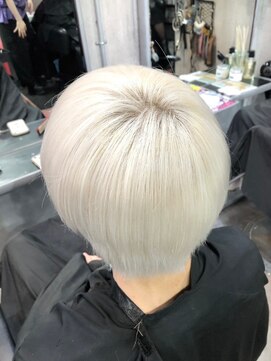 トーキョー オタクヘアー(TOKYO OTAKU HAIR) メンズホワイトカラー