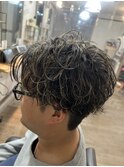 ハイライト×無造作パーマ