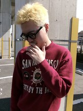 ニアウ 太田店(Niau) メンズショートベリーショートブロンドメンズブリーチカラー太田