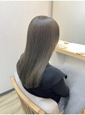透明感オリーブグレージュ