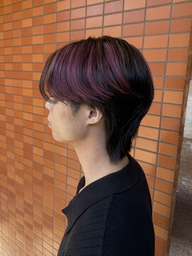 コモレビ(komorebi) 【有田 ゆすら】メンズウルフ/インナーカラー