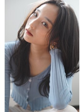 ルフュージュ バイ プロデュース 相模大野店(Refuge by Produce) 暗髪/レイヤーカット/長めバング