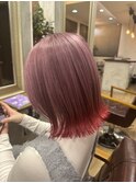 くすみピンクに裾カラー