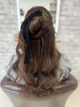 ソメリエヘアー(somelie hair) ゆるふわハーフアップ