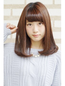 チェラ (CHERA) ☆ミディアムストレート☆