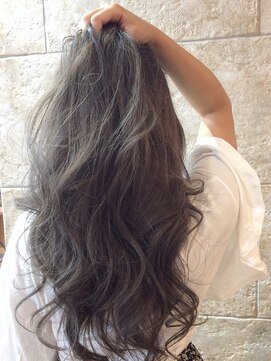 シャンティ 琴似店(Shanti) 【イルミナカラー】ハイライト×アッシュグレージュ