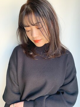 イズ(iss) カーキアッシュ