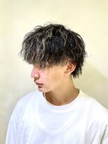 アソビ 表参道(ASOBI)&nbsp;人気　襟足あり　ツイスト強めマッシュ