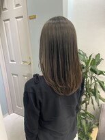 トゥーリ 薬院店(tuuli)&nbsp;tuuli miyu オリーブベージュセミロング/20代30代40代50代