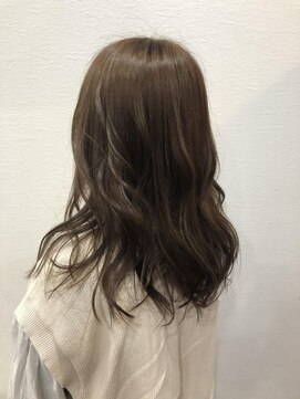 レヴェリー(REVERIE) ナチュラルカラー