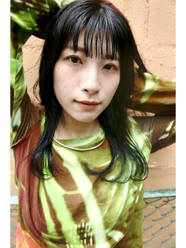 スリーヌーン(THREE noon) ウルフレイヤースタイル