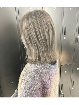 モアナ バイ ヘッドライト 三島店(Moana by HEADLIGHT) 【Moana 三島】#切りっぱなしボブ#くびれレイヤー#ダブルカラー