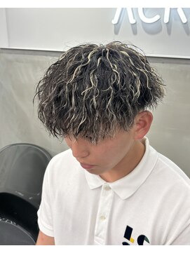 アクロ(ACRO) 広島メンズ/ツイストスパイラル/ホワイトメッシュ/ハイライト