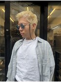 メンズショート金髪ブリーチダブルカラーハイトーン