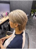 カット×ホワイトカラー