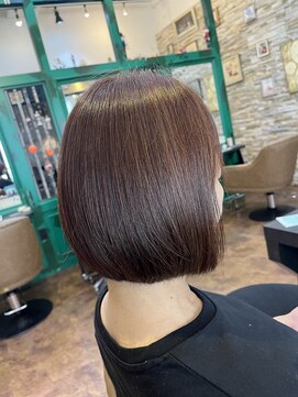 ヘアーラウンジ アンフィ 井土ヶ谷(Hair Lounge Anphi) 艶ボブ