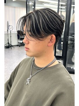 メンズサロン スライバイリアオオサカ(Sly By Ria OSAKA) メンズメッシュ/センターパート/毛流れヘア【梅田/大阪】