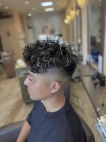 モアムー(Moremuu)&nbsp;【Makoto】メンズ ハイライト パーマ