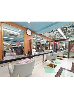 良質な空間で癒しのサロンタイムを…髪も心もリラックスしながらお過ごしいただけます♪