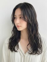 ブロッサム 東武練馬店(Blossom)&nbsp;前髪なし大人可愛いロングパーマ透明感アッシュグレー秋カラー
