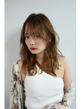 ゴートヘア(GOAT HAIR Hirakata) 【ゴールド_ベージュ】セミロングレイヤー