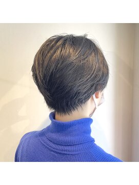 ムーア(MUA) 【MUA 札幌　大通】ハンサムショート×クール