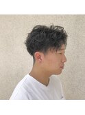 ツイストスパイラルパーマ/センターパート/刈り上げ/２ブロック