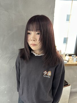 リュッカ(Lyuck) 【MANA】レイヤーカット/赤紫/ウルフ/ブリーチなし