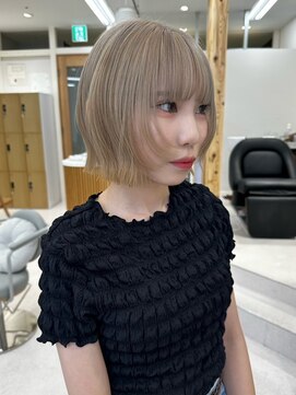 ハニー 町田(HONEY) レイヤーくびれボブ　レイヤーカット　ミルクティーベージュ