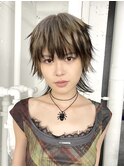 ショートウルフカットシルバーブラックデザインカラー