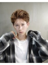 スパイキーショート［大阪/心斎橋/四ツ橋］