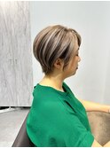 小顔ショートボブハイライトカラー大人ショートカット白髪ぼかし