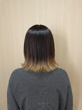 エム インターナショナル 白岡 キュート(EMU international CUTE) グラデーションカラー