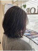 ふんわりボブ　オリーブベージュ
