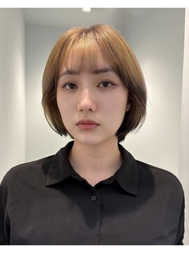 ノラ ウメダ(NORA UMEDA) エンドカラールーツカラーミルクティーベージュボブケアブリーチ