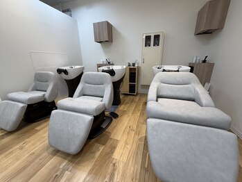 オーガニック おしろタウンシャオ西尾店(Organic)の写真/【国産の最高級オーガニックカラー剤を使用】髪と肌に優しいカラー剤を使用し女性の髪のお悩みを解決します