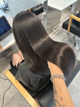 キング 梅田店(K!ng) 縮毛矯正髪質改善ハイライトレイヤーカット梅田美容室エクステ