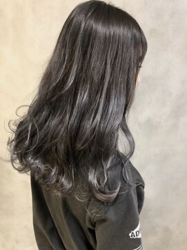 リルア 博多(LIRUA) 外国人風グレーパール