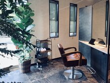 ヘア カシータ(Hair Casita)の雰囲気（人目を気にせずに過ごせる全席半個室空間）