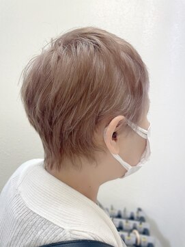 アッシュ 高円寺店(Ash) 大人女性向けハイトーンベージュのベリーショート★★