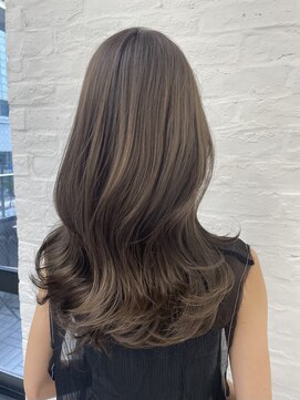 アフロート ギンザ(AFLOAT GINZA) 【MAINESTYLE】レイヤーカット/ベージュ