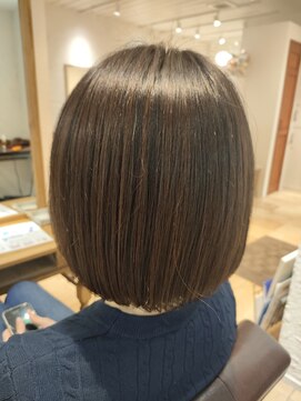 アマレット(Amaretto) 切りっぱなしボブ☆古林大樹