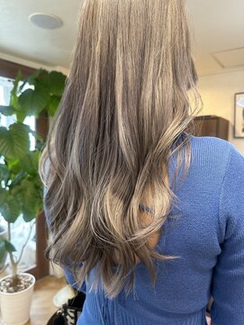 インビテーション(invitation) Wカラー・ハイトーン・ブロンド