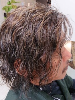 ヘアメイク アフロディーテ(HAIR MAKE Aphrodite)の写真/【大人の男の為のプライベート空間】ONもOFFもどちらもキマる、再現性の高いスタイルを実現◎